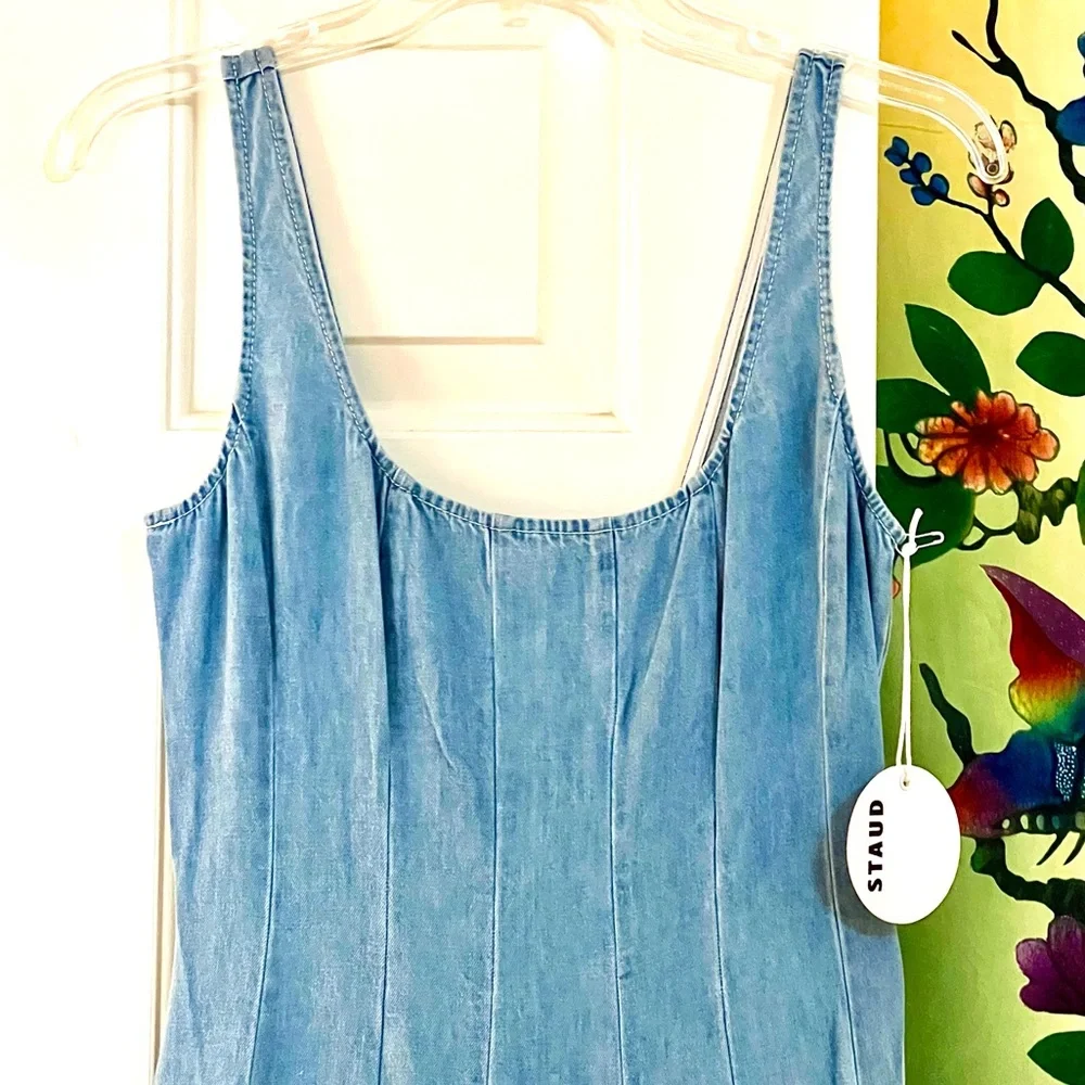 🌺🎉HP🎉🌺 NWT Staud Wells Midi Dress Light Wash Denim - Picture 12 of 16
